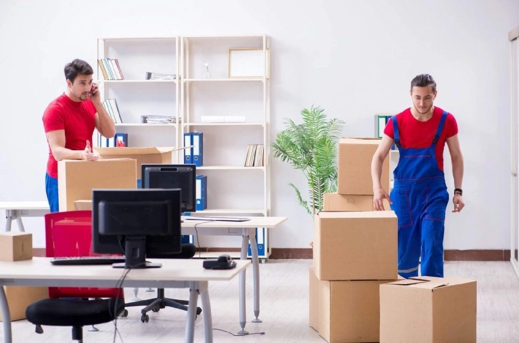 Office moving services in Cincinnati with professional commercial movers